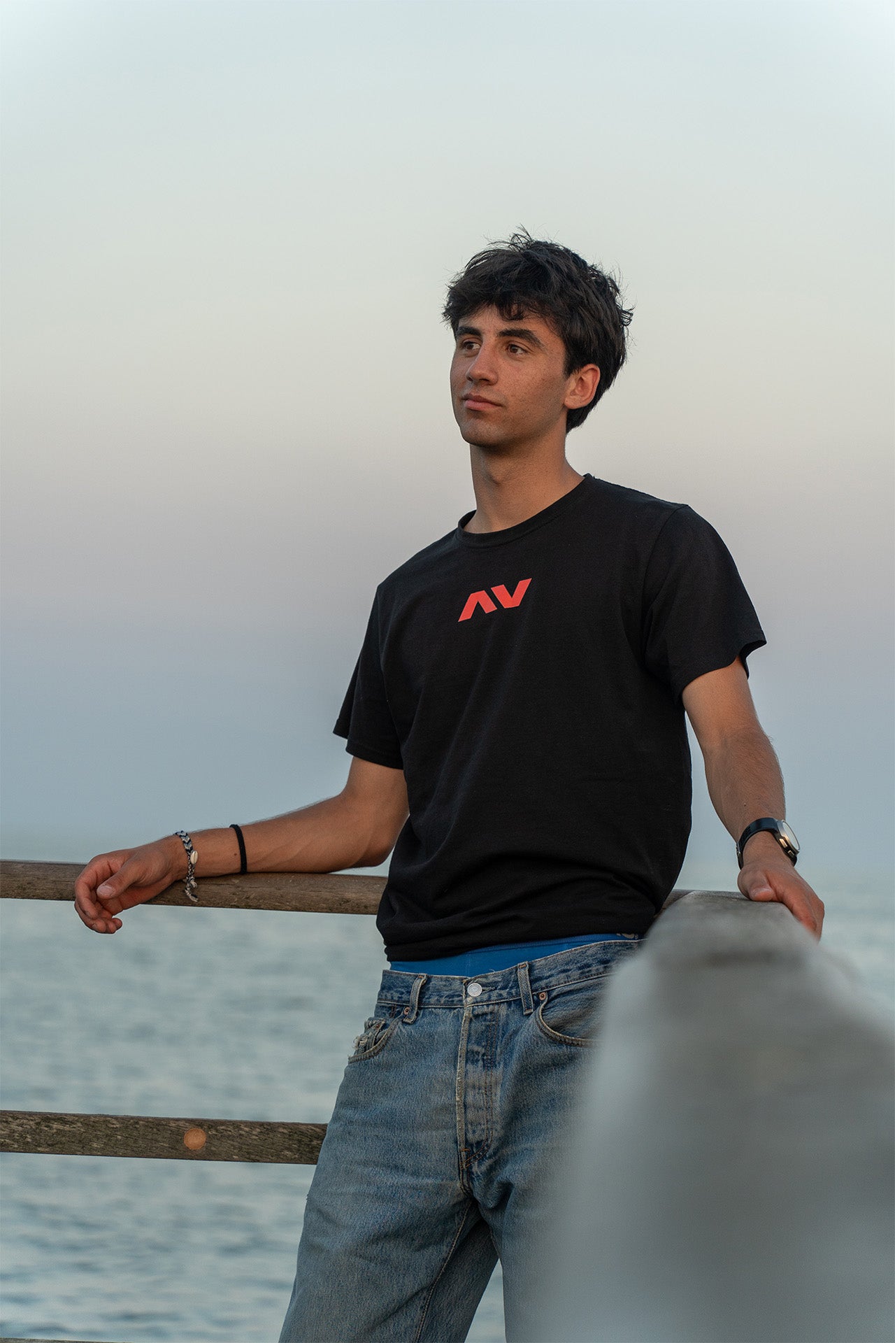 AV7 Peace Makes Peace Tee